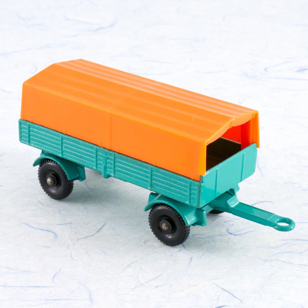ミニカー イギリス マッチボックス（matchbox） メルセデス トレーラー