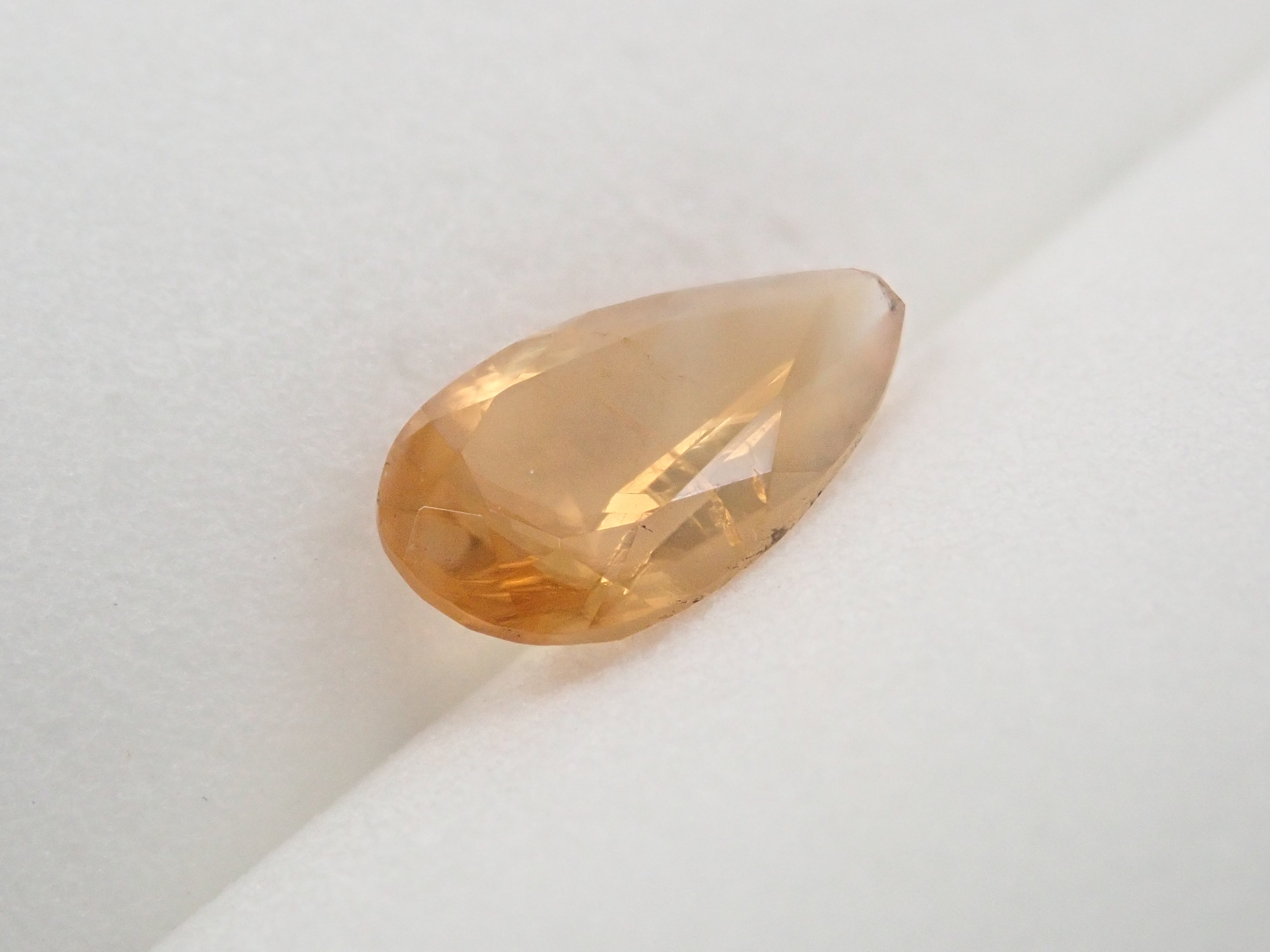 オレンジカルサイト 0.740ctルース 日独鑑