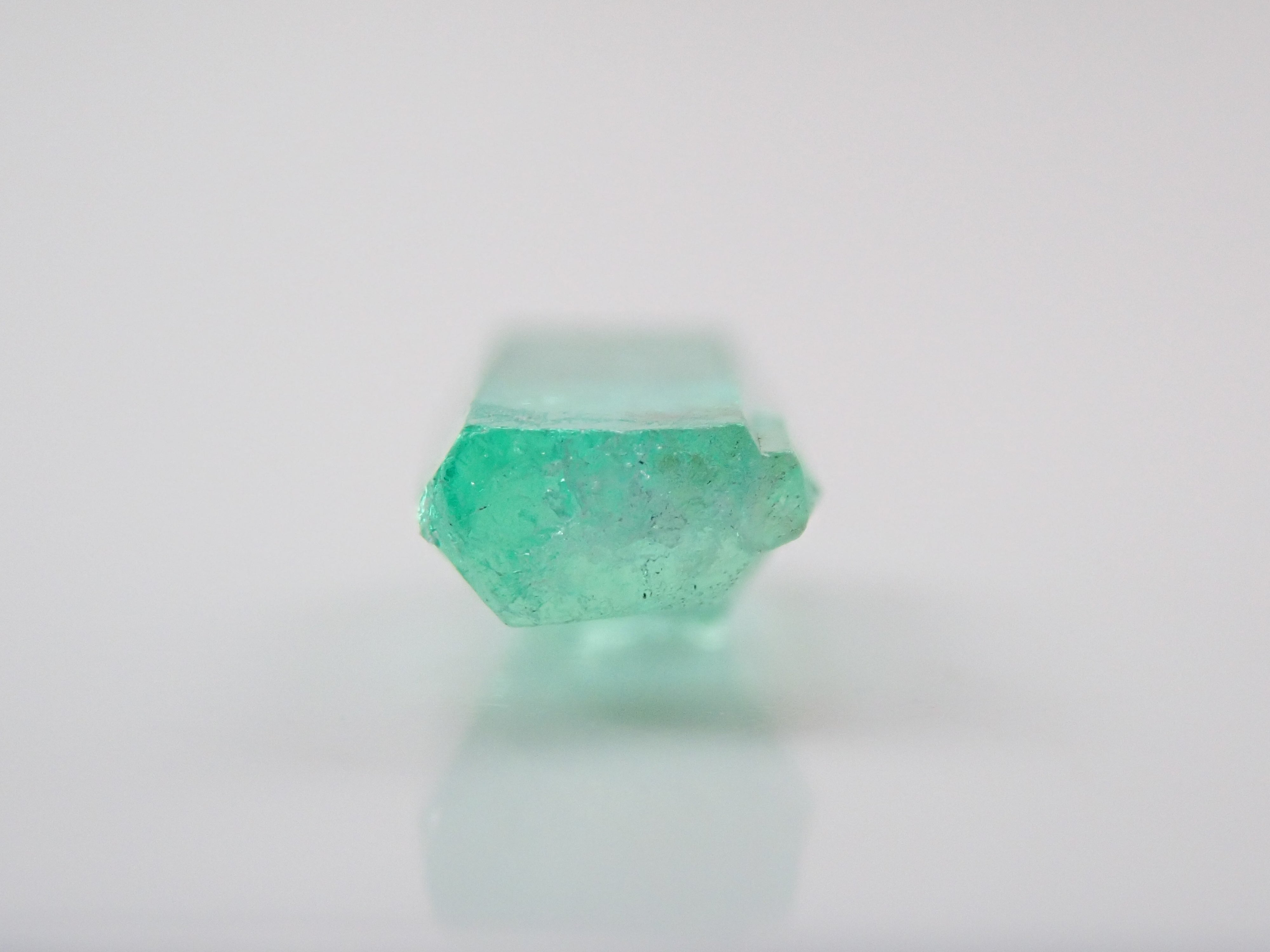 コロンビア産エメラルド 0.499ct原石