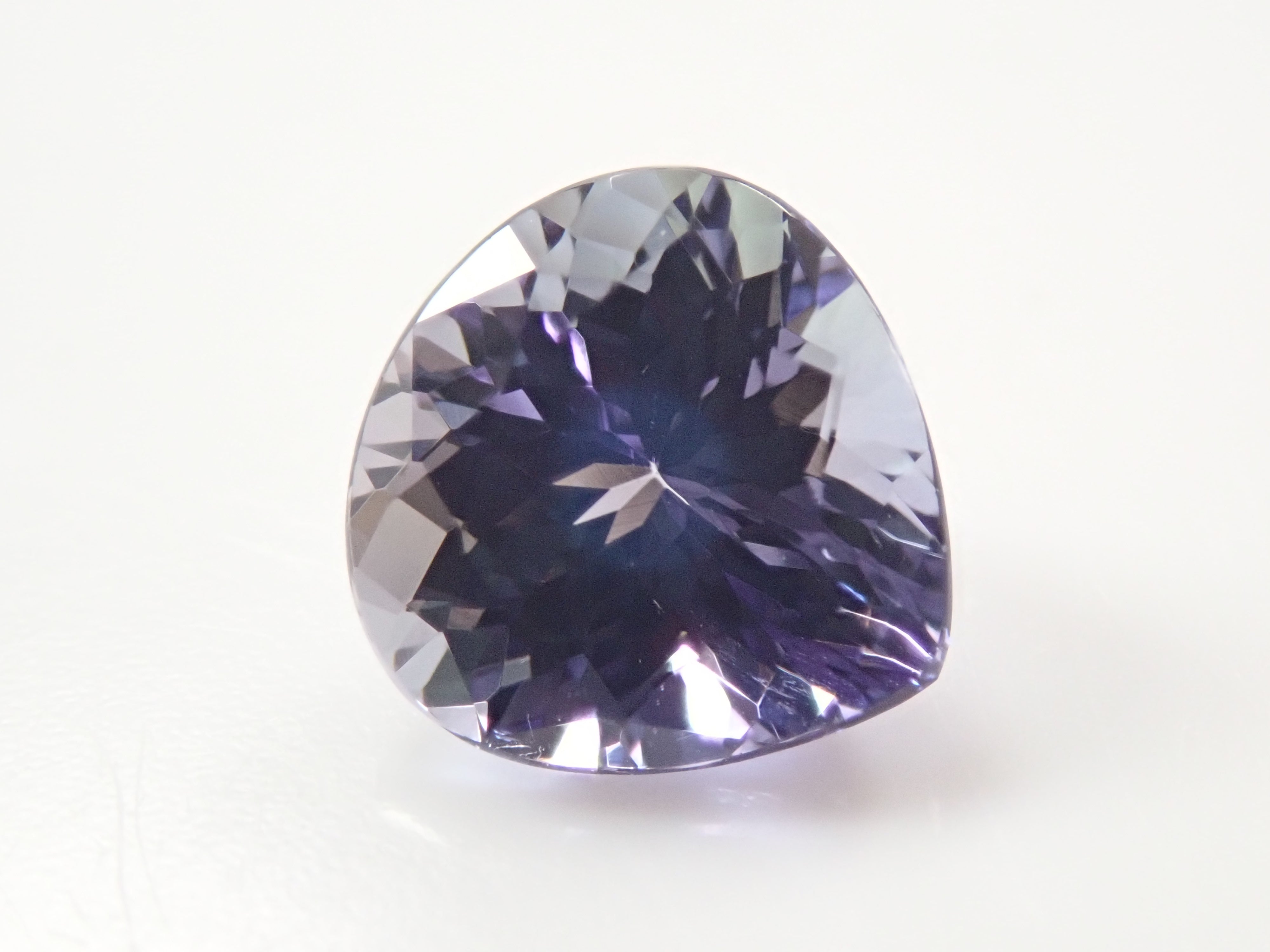 タンザニア産バイカラータンザナイト 1.284ctルース