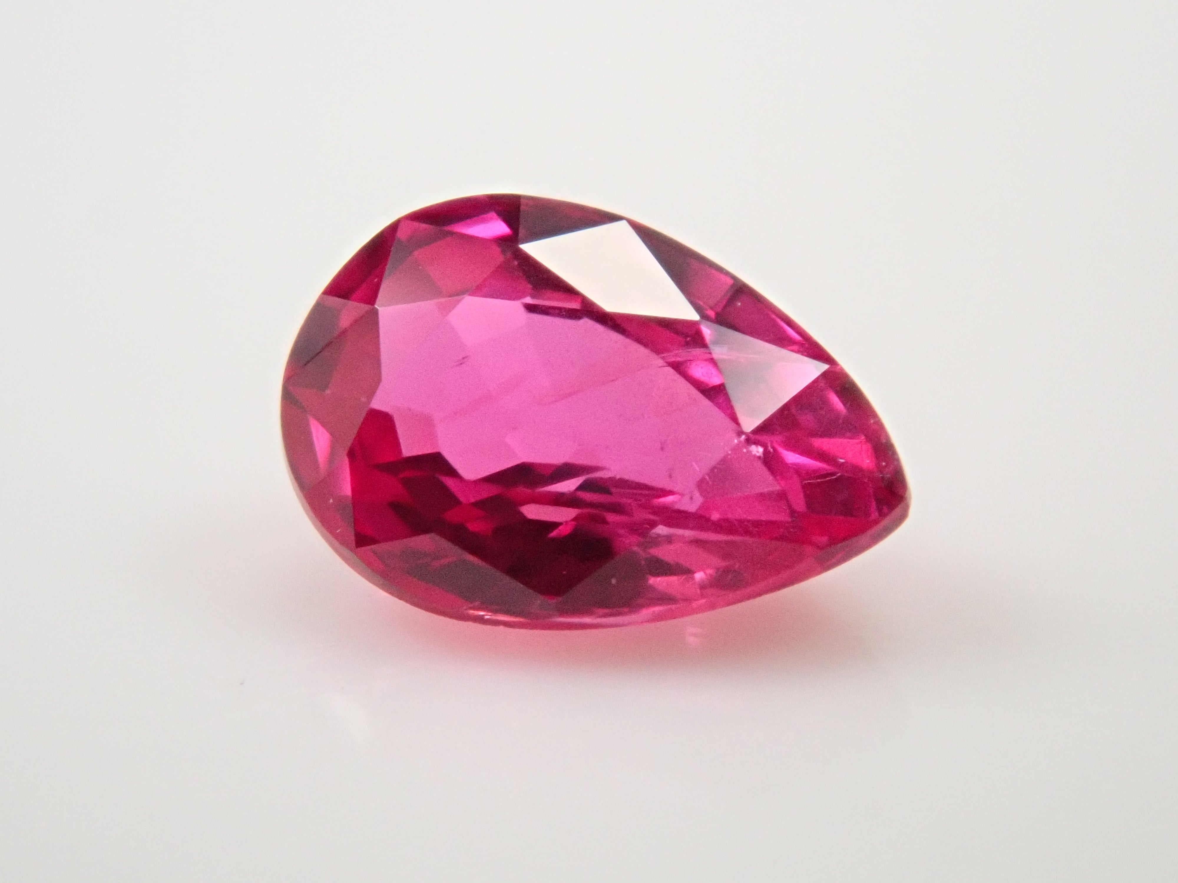 ビルマ産非加熱ルビー 0.227ctルース 日独鑑