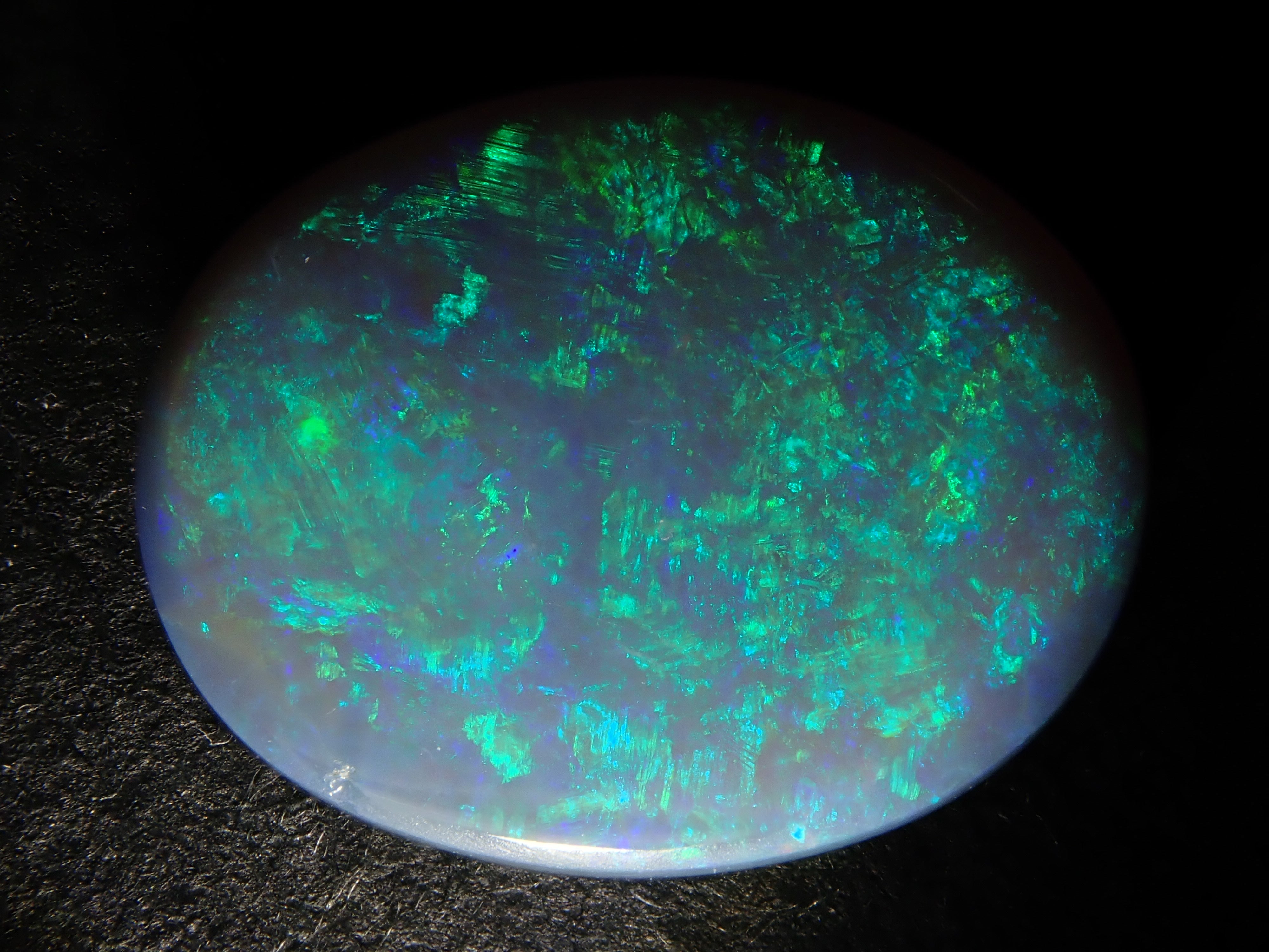 ブラックオパール 2.122ctルース