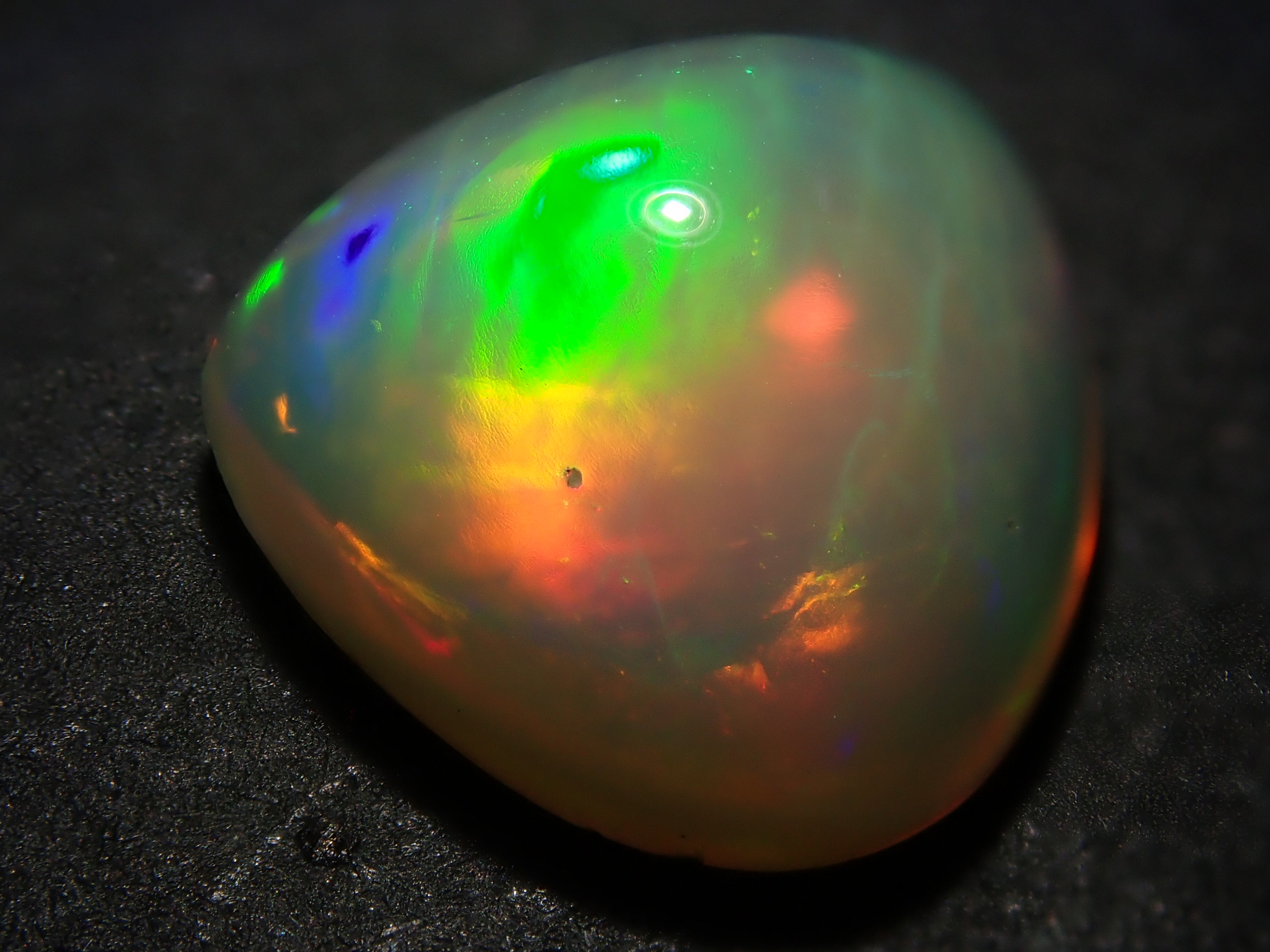 ハニカムオパール 2.414ctルース