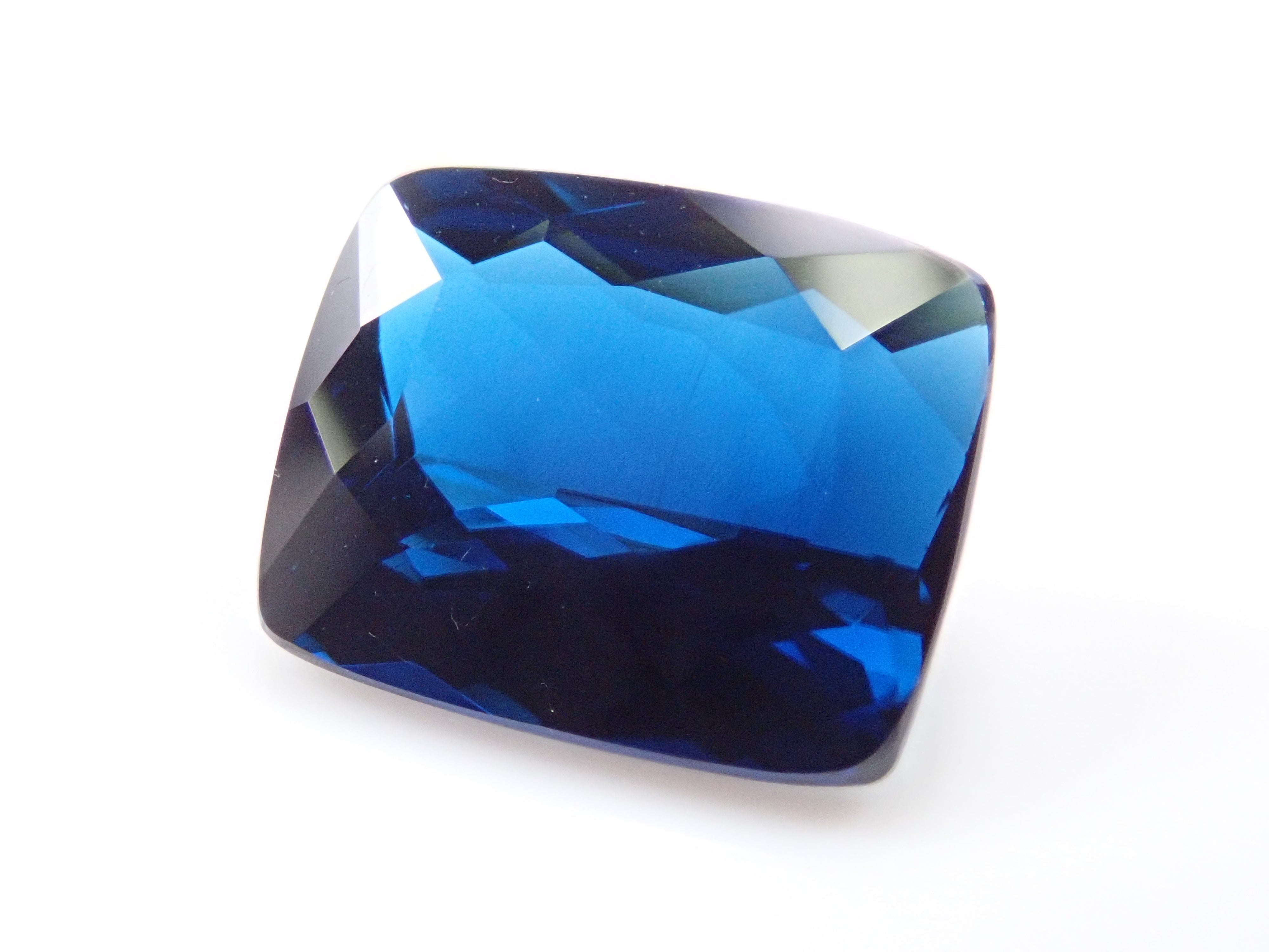 インディゴライトトルマリン 2.975ctルース DGL鑑付（ブルートルマリン）