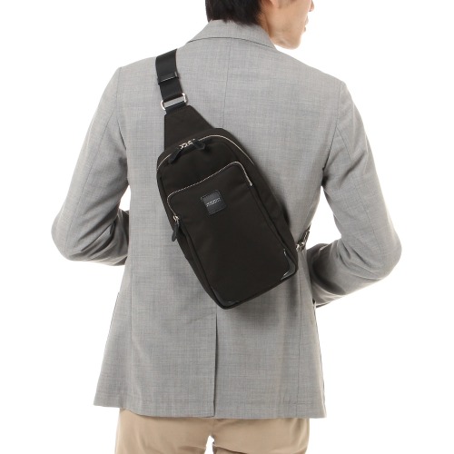 マッキントッシュ フィロソフィー バルヴェニー ボディバッグ ワン