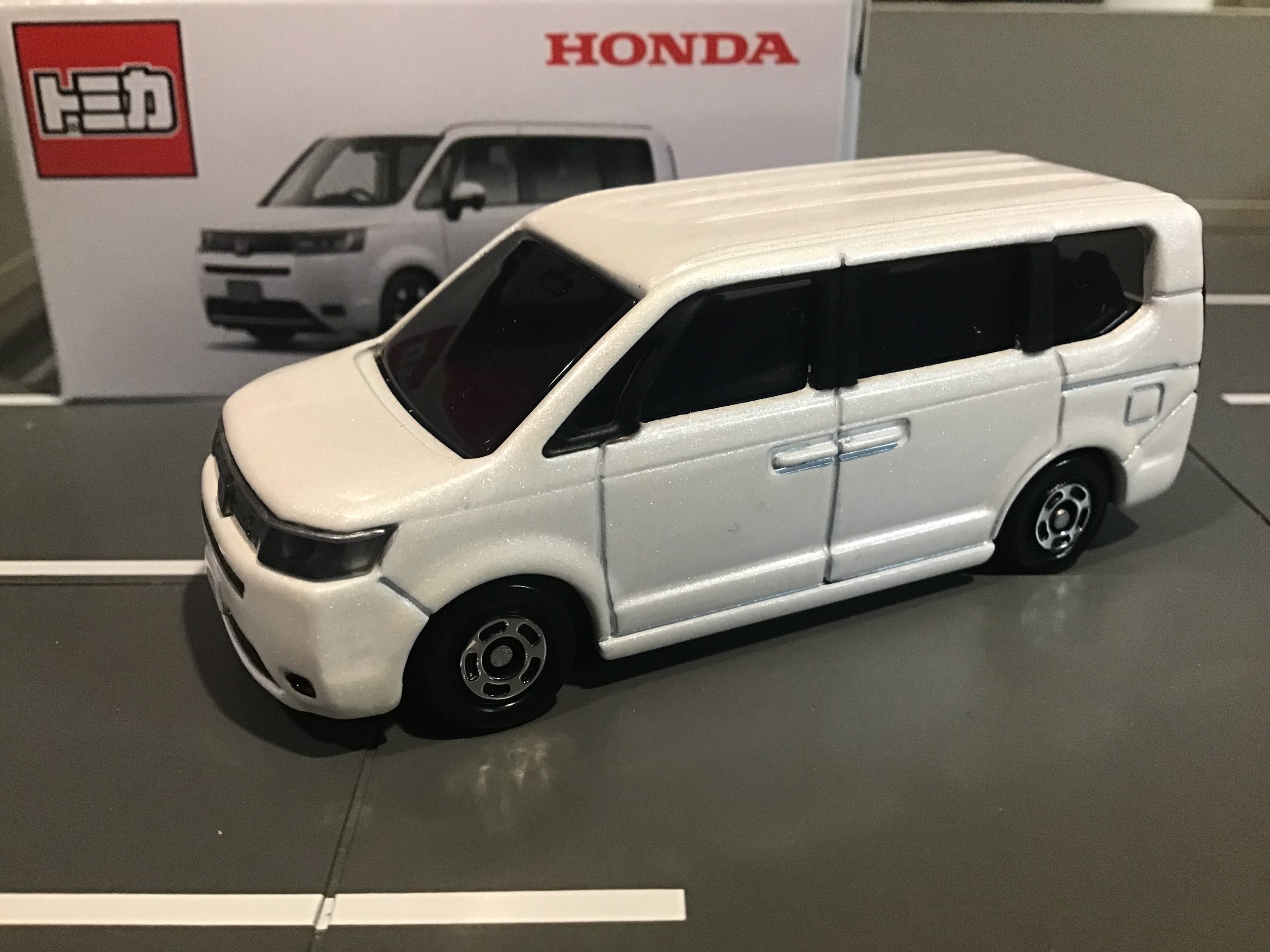 ホンダ販売店限定特注トミカ ステップワゴンAIR | やなしゃんのトミカ