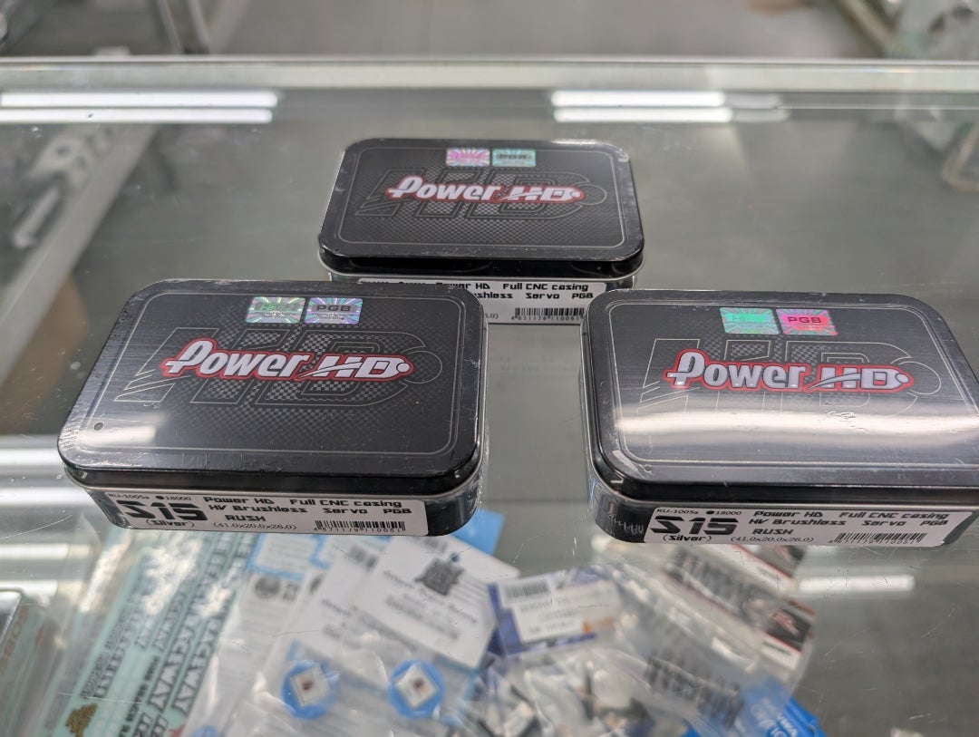 POWER HD S15 PGB HV ロープロサーボ シルバー入荷いたしました