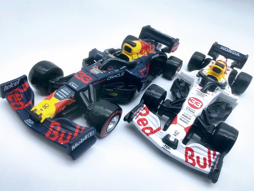 トミカプレミアム】Racing レッドブル ホンダ RB16B＆同じくありがとう
