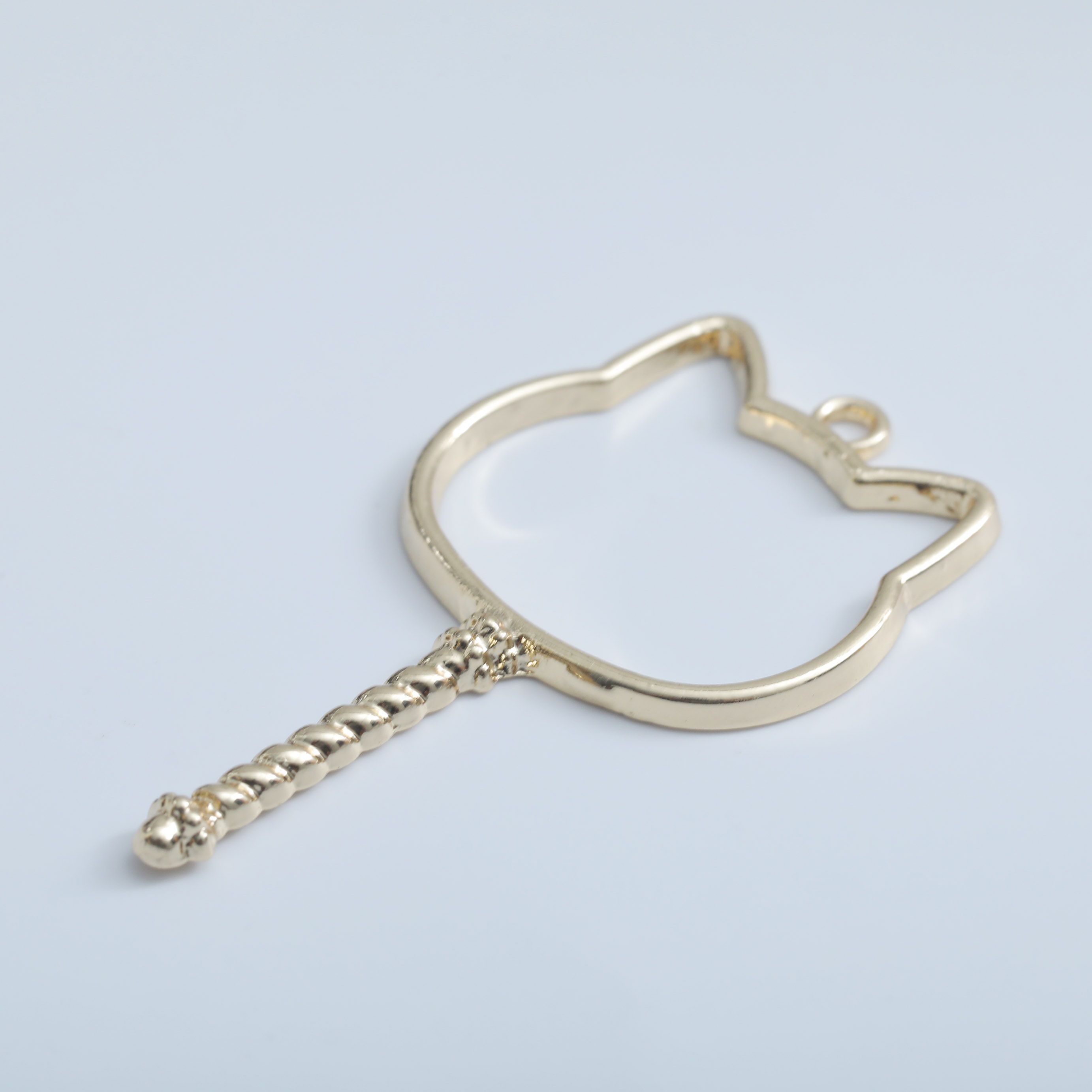 4個入り】レジンフレーム チャーム 猫型マジックスティック 猫 | ク