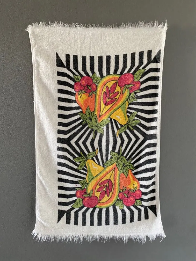 2026年最新】スペースエイジ ラグの人気アイテム - メルカリ