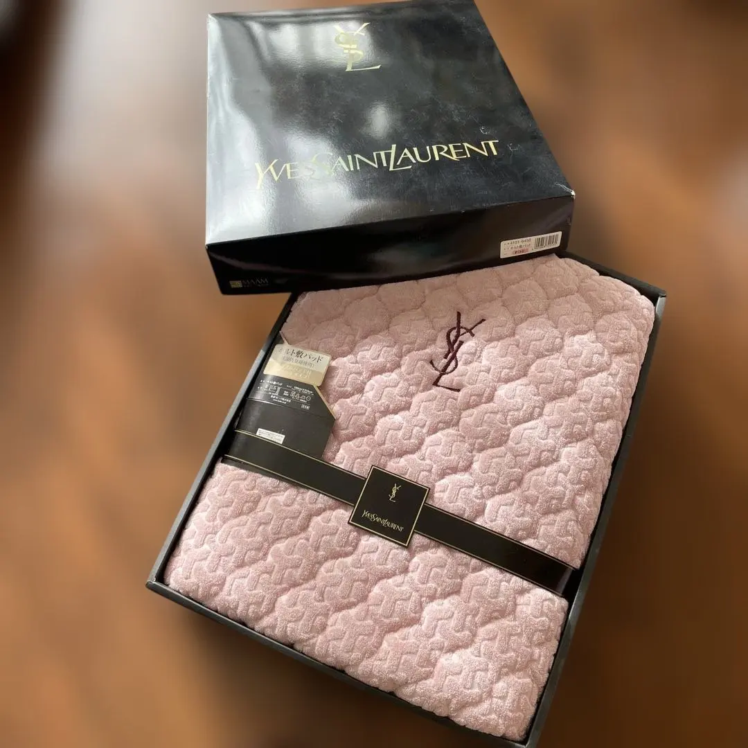 2026年最新】Yves Saint Laurent 敷きパッド・ベッドパッドの人気