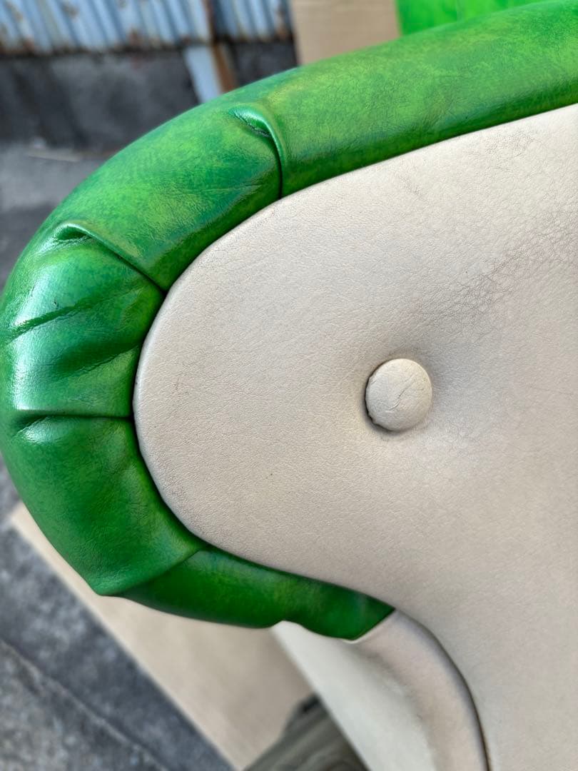 アンティークな可愛いスペースエイジチェアーポップ ミッド