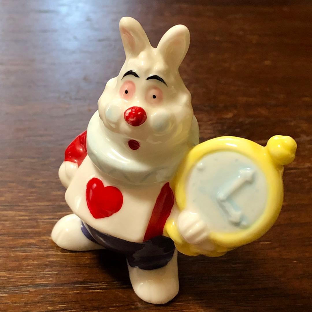 Disney アリス 白うさぎ 陶器 置物 - メルカリ