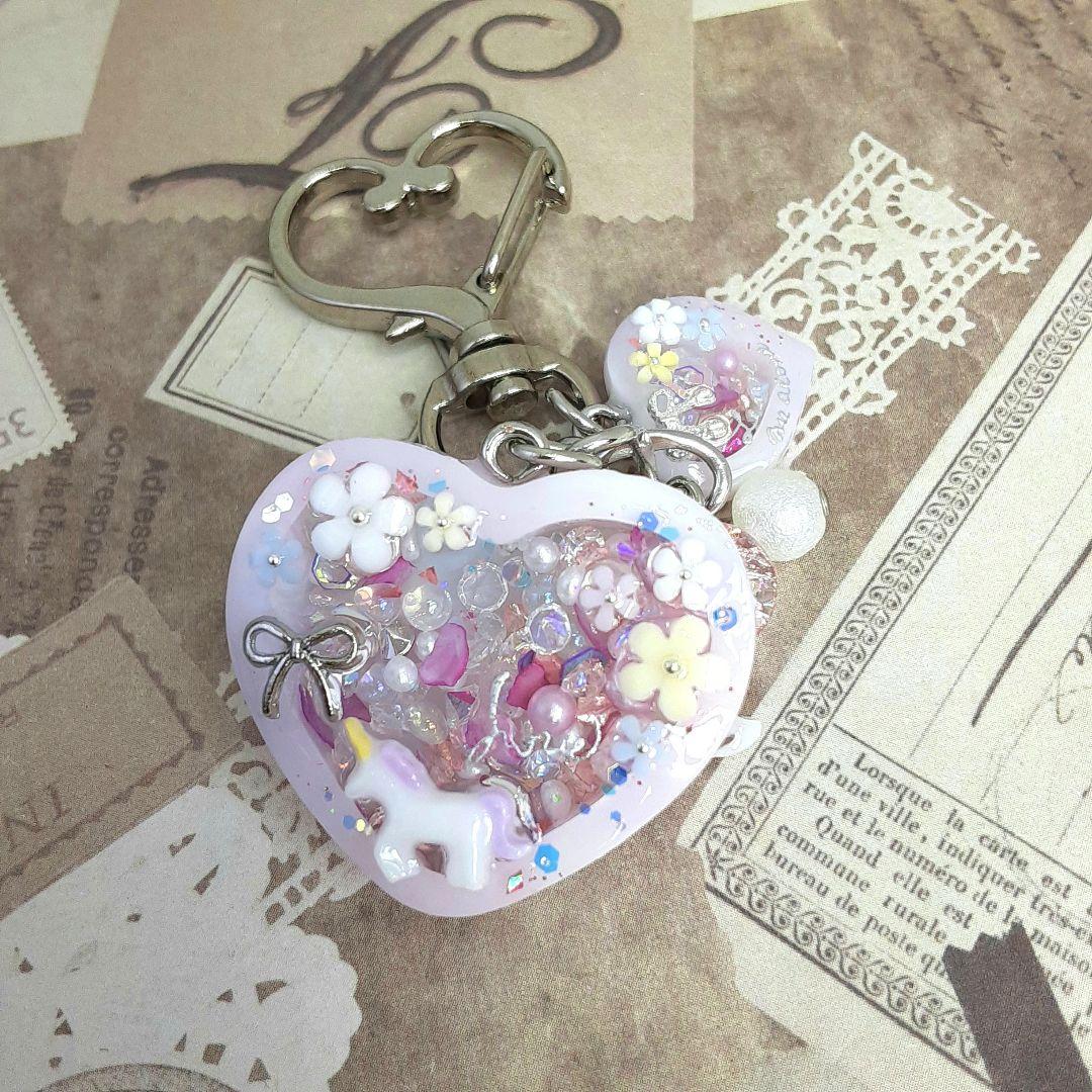 153 ゆめかわ＊ミニチュアユニコーン＊天使の羽根＊シャカシャカ