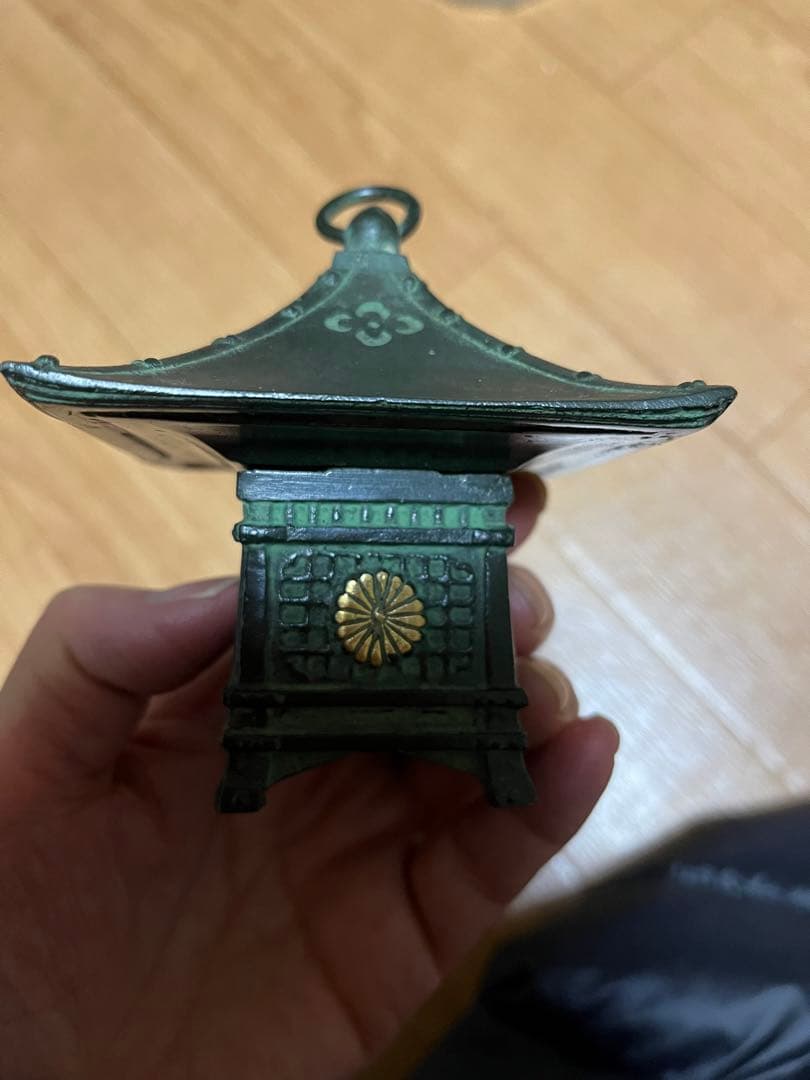 希少和風インテリアミニオブジェ アンティークオブジェ 菊御紋入り靖國