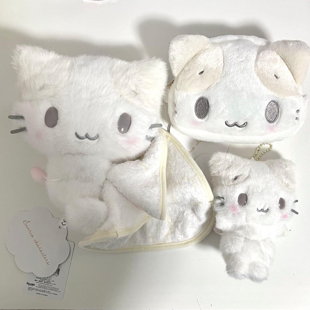 サンリオ マシュマロみたいなふわふわにゃんこ しろふわ雲でおひるね