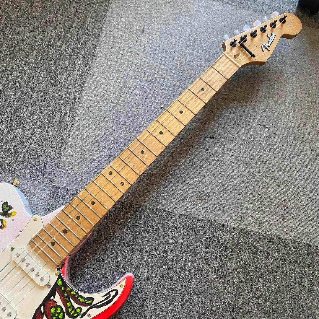 ジミヘンドリックスサイケペイントストラトキャスター！奇抜なデザイン