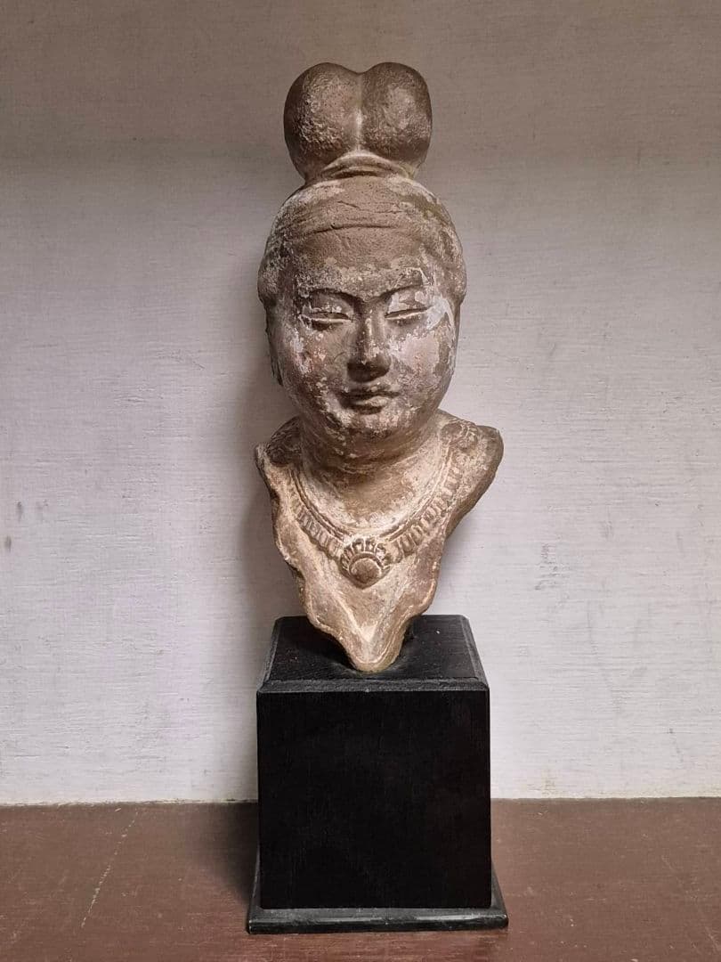 中国　テラコッタ　人物俑　置物　仏　観音像　菩薩 93050.S.jpg