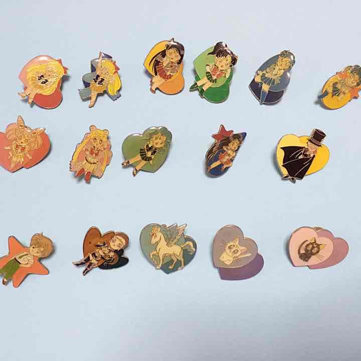 セーラームーンピンバッジ - メルカリ