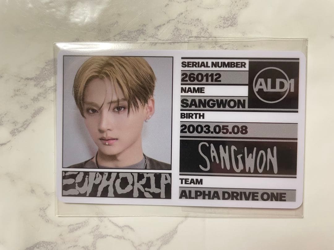 ALD1 EUPHORIA トレカ サンウォン スタッフパス IDカード - メルカリ