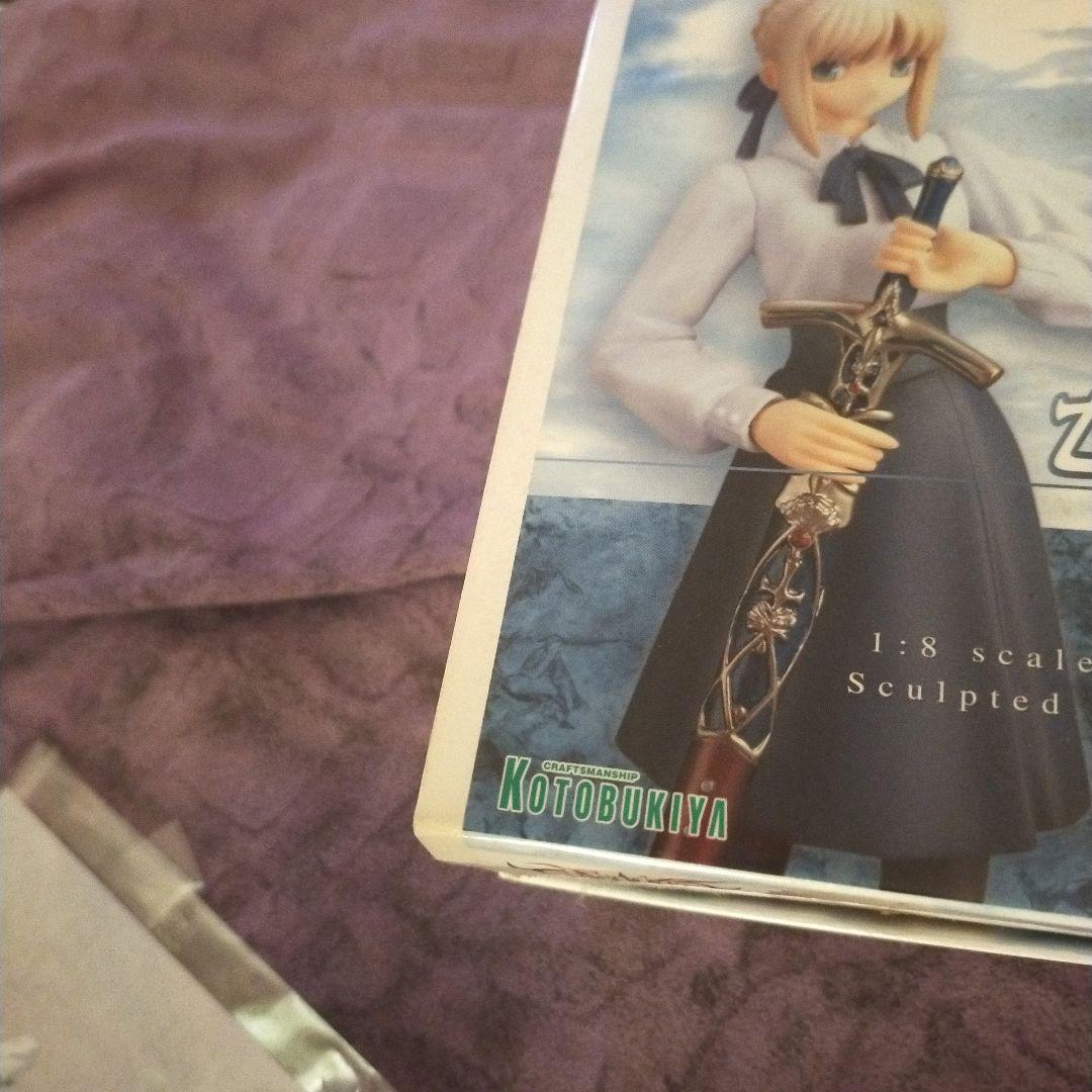 フェイトスティナイトセイバープラモデル エクスカリバーとアヴァロンを掲げた姿が凛々しい！『Fate/stay night