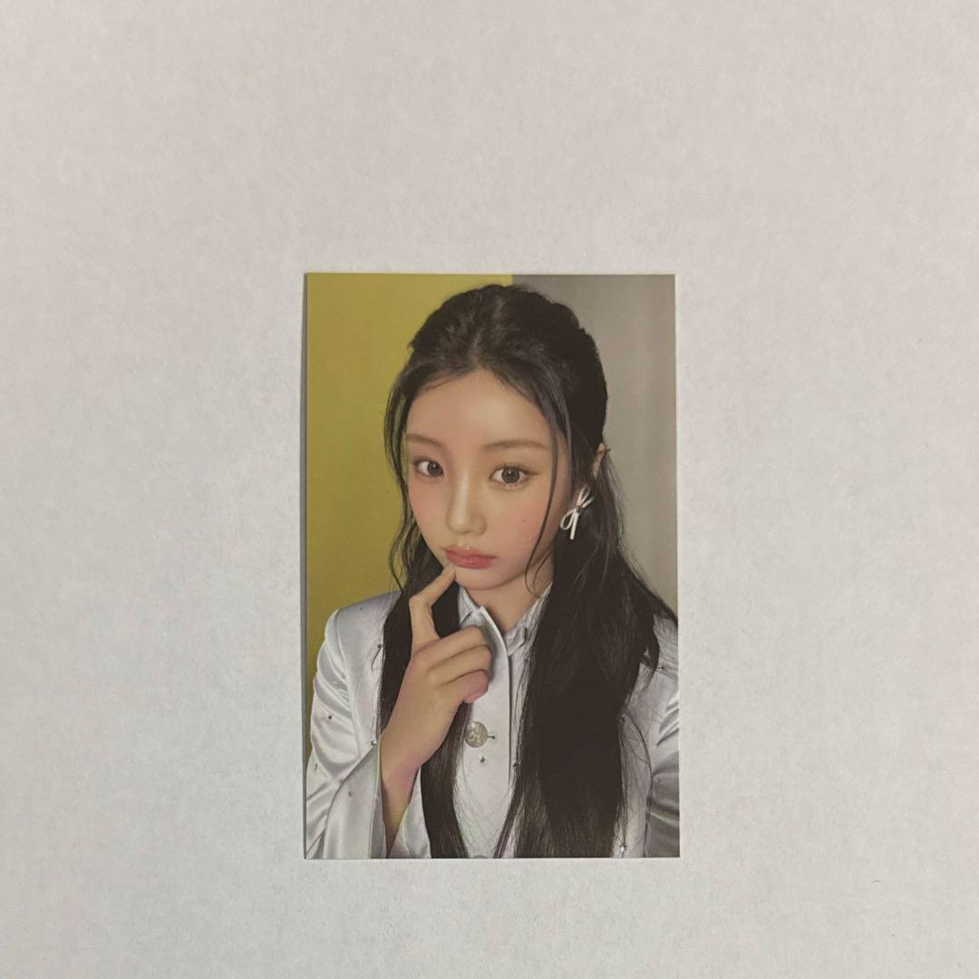 ILLIT glitter day ソウルコン Tシャツ 白 ウォンヒ - メルカリ