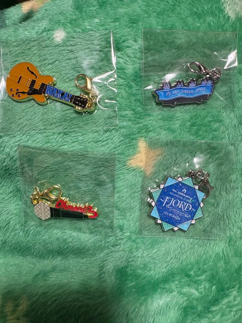 Mrs. GREEN APPLE メタルチャームコレクションセット売り ミセス メタルチャームコレクション DEFセット - メルカリ