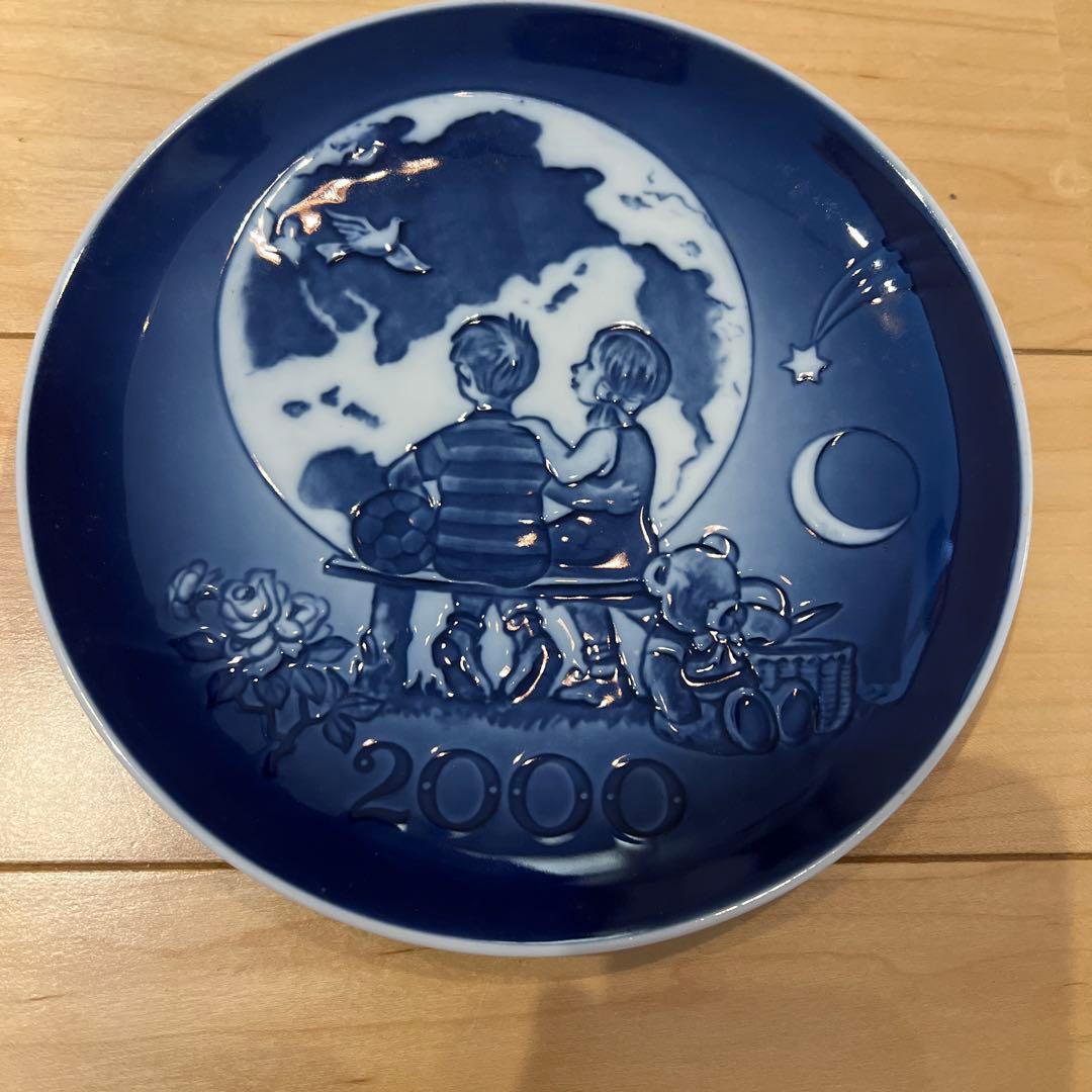ロイヤルコペンハーゲン 2000年 イヤープレート - メルカリ
