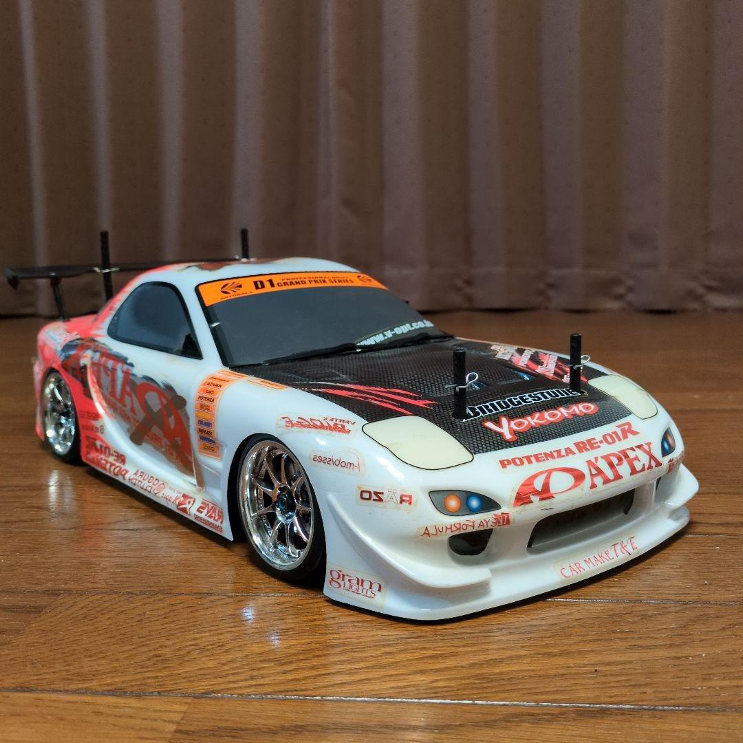 ヨコモ　ボディ　シャーシ　APEX RX-7 ドリフトラジコン 1/1 ヨコモ ボディ シャーシ APEX RX-7 ドリフトラジコン 1/1 - メルカリ