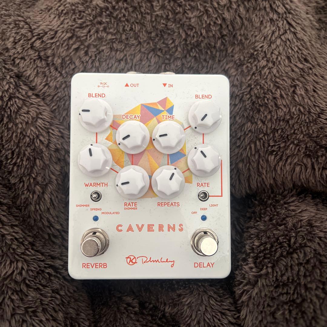 CAVERNS ギターエフェクター keeley】揺れるディレイと煌くリバーブで好評を得ているCaverns2に、夜