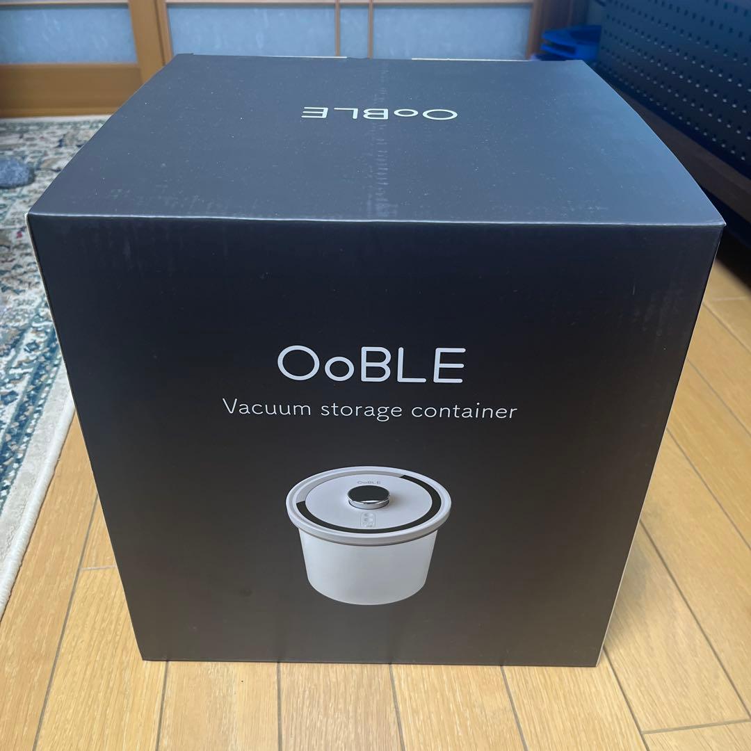 【未使用開封品】OoBLE OB-001WH真空保存容器 ホワイト OoBLE(オーブル)OB-001WH ホワイト13L 真空保存容器 米びつ - メルカリ