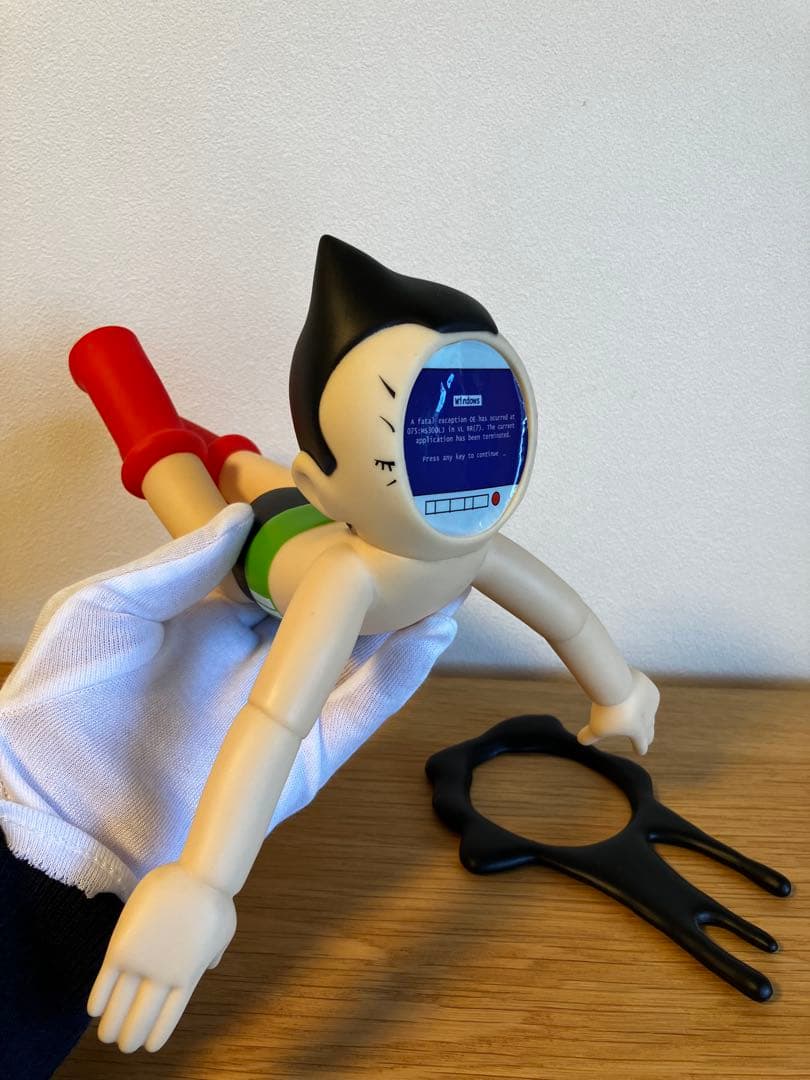 ASTRO CRASH BY JOSH DIVINEフィギュア 鉄腕アトム - メルカリ