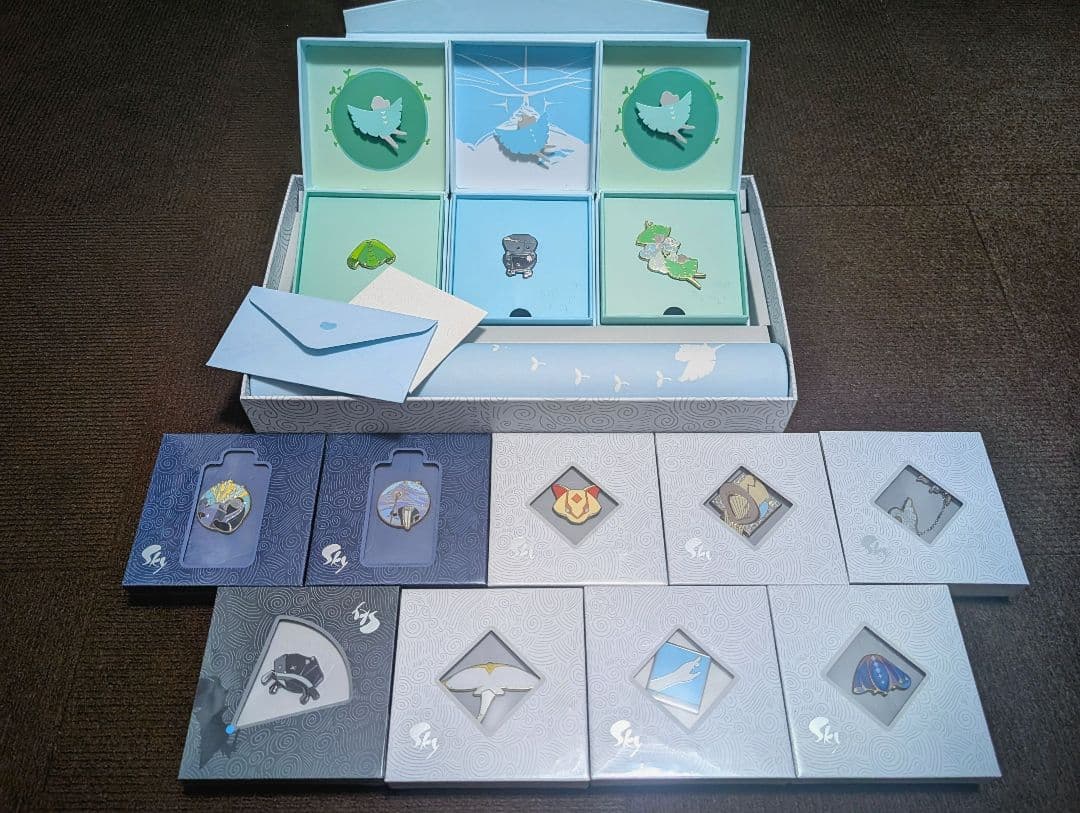 Sky 星を紡ぐ子どもたち1周年記念ボックス他ピンバッジ9個STAR機能未連携 1周年記念ボックス – thatskyshop JP