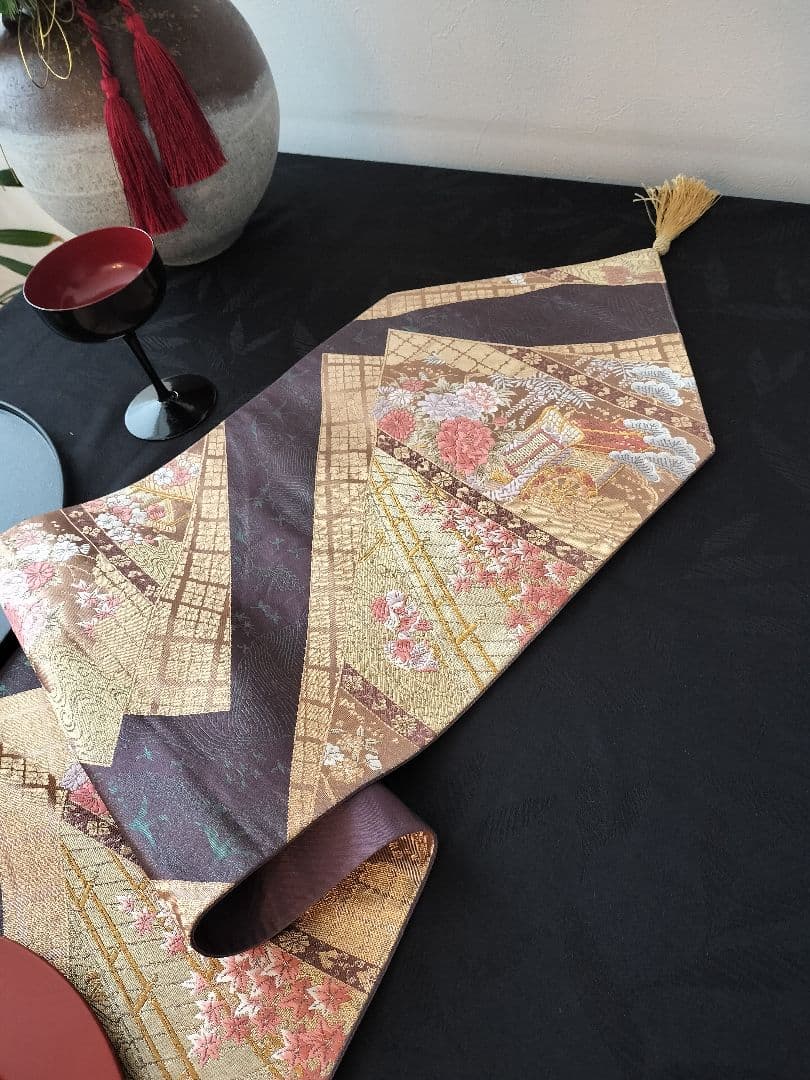 A945☆高級‼️豪華刺繍‼️ひな祭り‼️テーブルランナー2m10cm - メルカリ