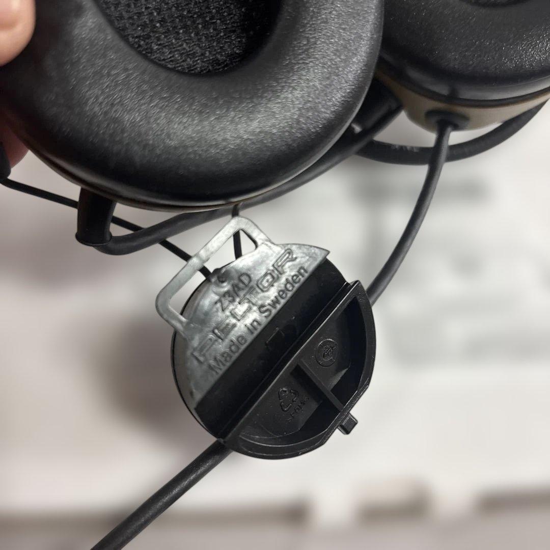 d*d様 未使用品 米軍放出品 実物 PELTOR COMTAC V 送料無料 - メルカリ