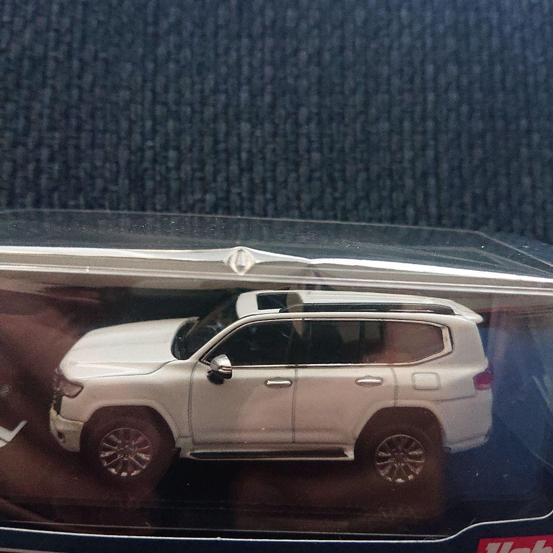 ホビージャパン トヨタ ランドクルーザー 300 ZX ホワイト ブラック