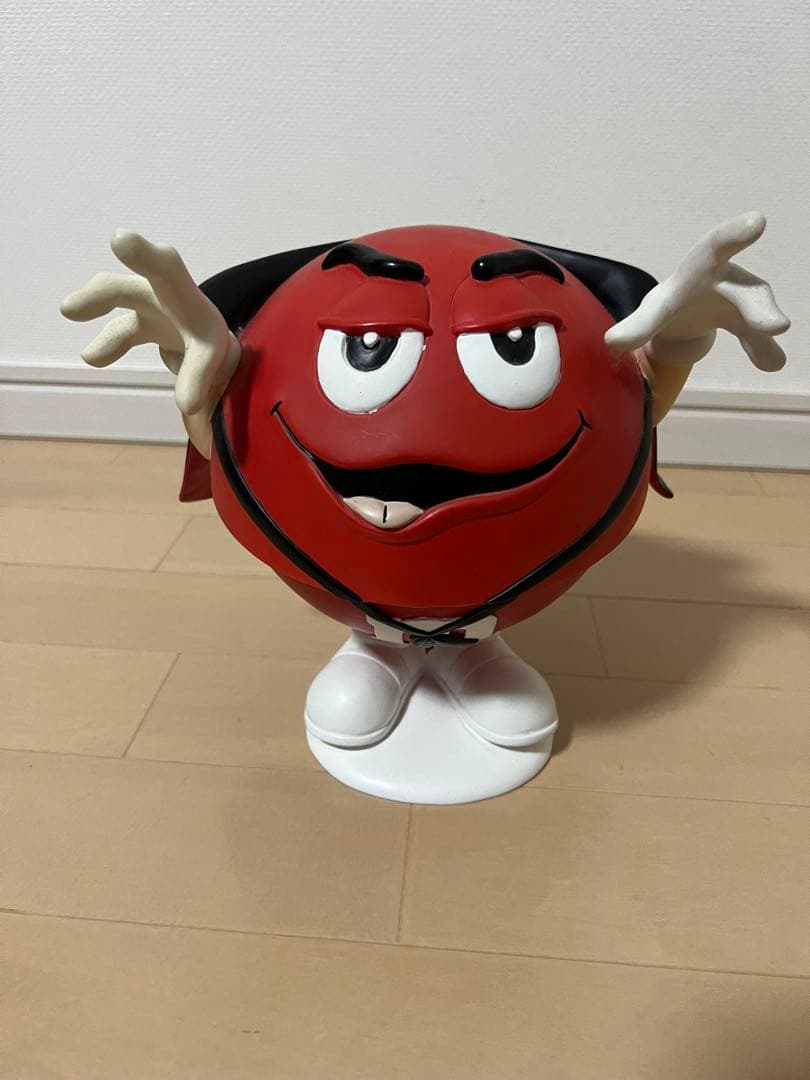 ｍ＆ｍ’ｓ　レッド ドラキュラクッキー/キャンディ　廃盤 M&M Chocolate Cookies – Can't Stay Out of the Kitchen