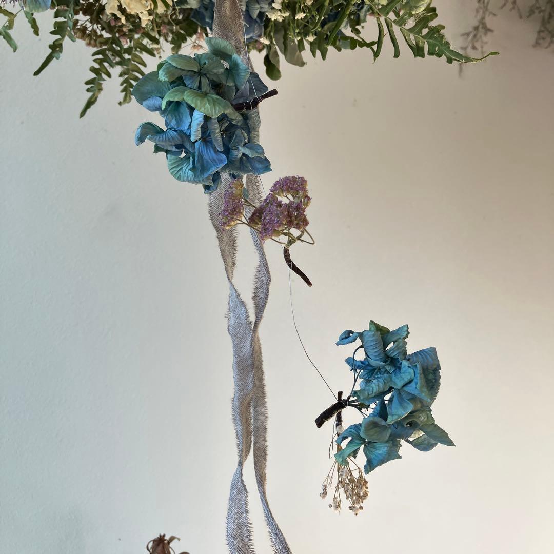 アンティーク紫陽花とエリンジウムのブルーなフライングリース