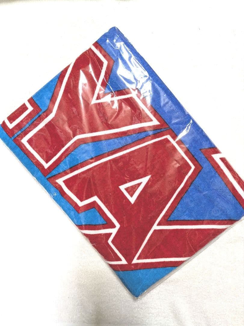 矢沢永吉　スペシャルビーチタオル　YAZAWA　SBT　(ロゴ)グラデーション スペシャルビーチタオル(ロゴフデ)ライトピンク/ホワイト・ブラック