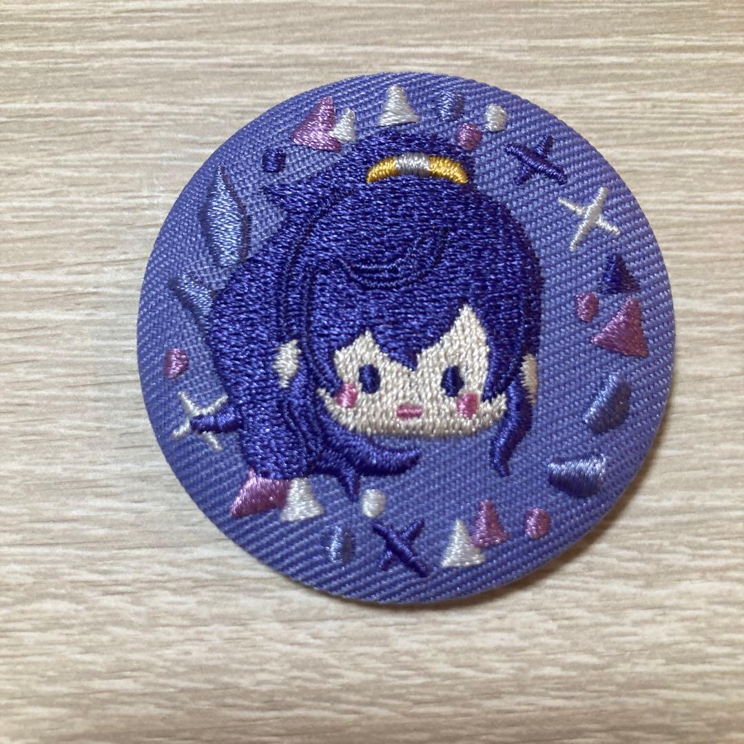 プロセカ 刺繍缶バッジ 朝比奈まふゆ - メルカリ