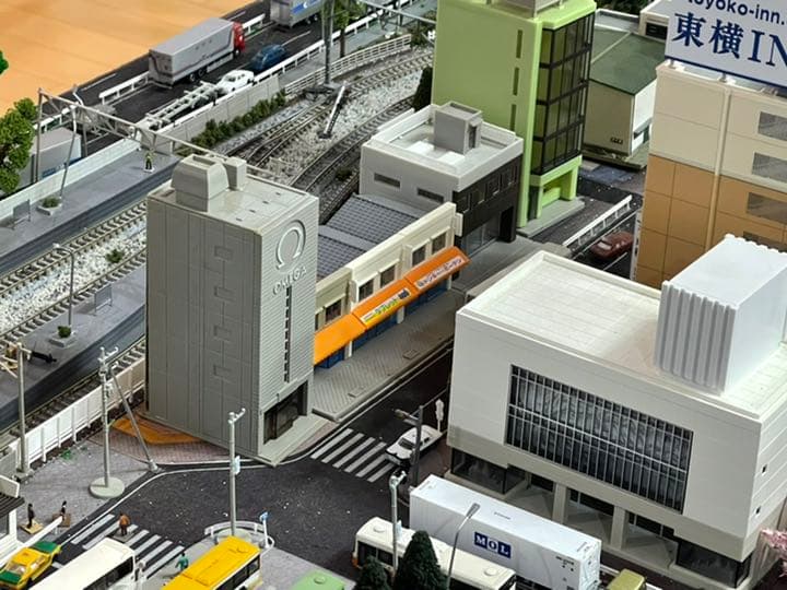 Nゲージ☆鉄道模型☆ジオコレに☆オメガビル☆ミニチュア☆住宅模型