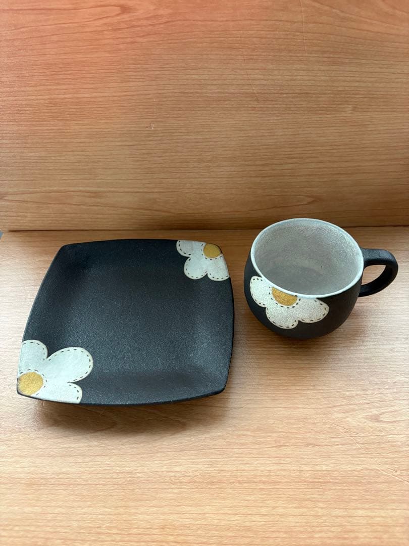 三ッ持啓 金井啓 カップとプレート フラワー 皿 - メルカリ