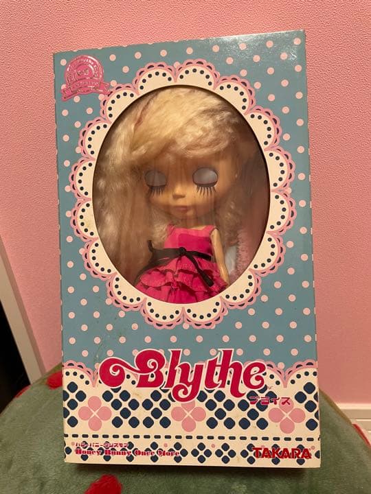 カスタム☆ネオブライス ハニーバニーワンスモア 眠り目ピアス羊毛ヘア