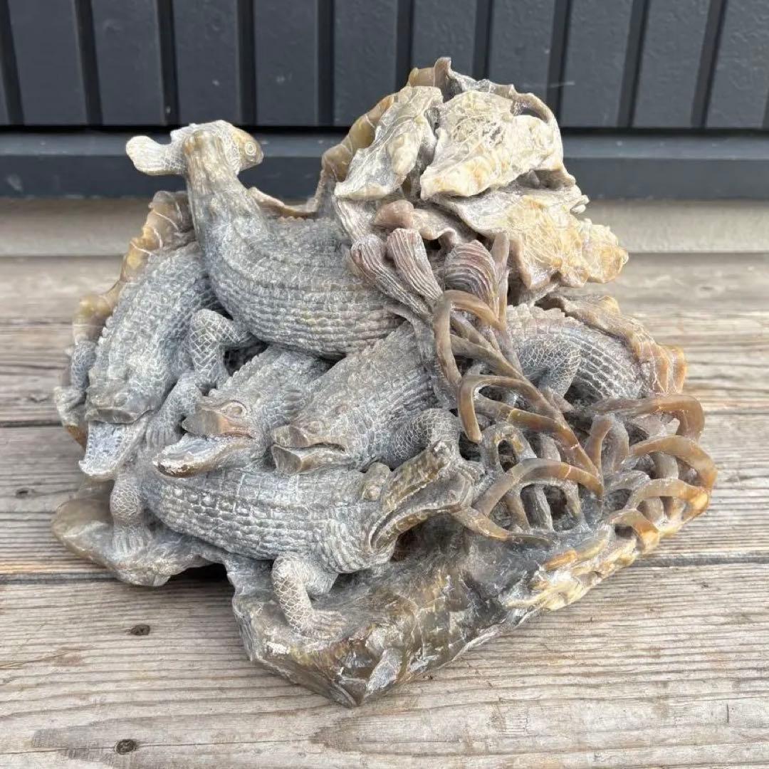 中国骨董 ワニ 置物 彫刻 天然石 オブジェ レトロ ジャンク ワニ群像 置物 中国骨董 ワニ 置物 彫刻 天然石 オブジェ レトロ ジャンク ワニ群像 置物