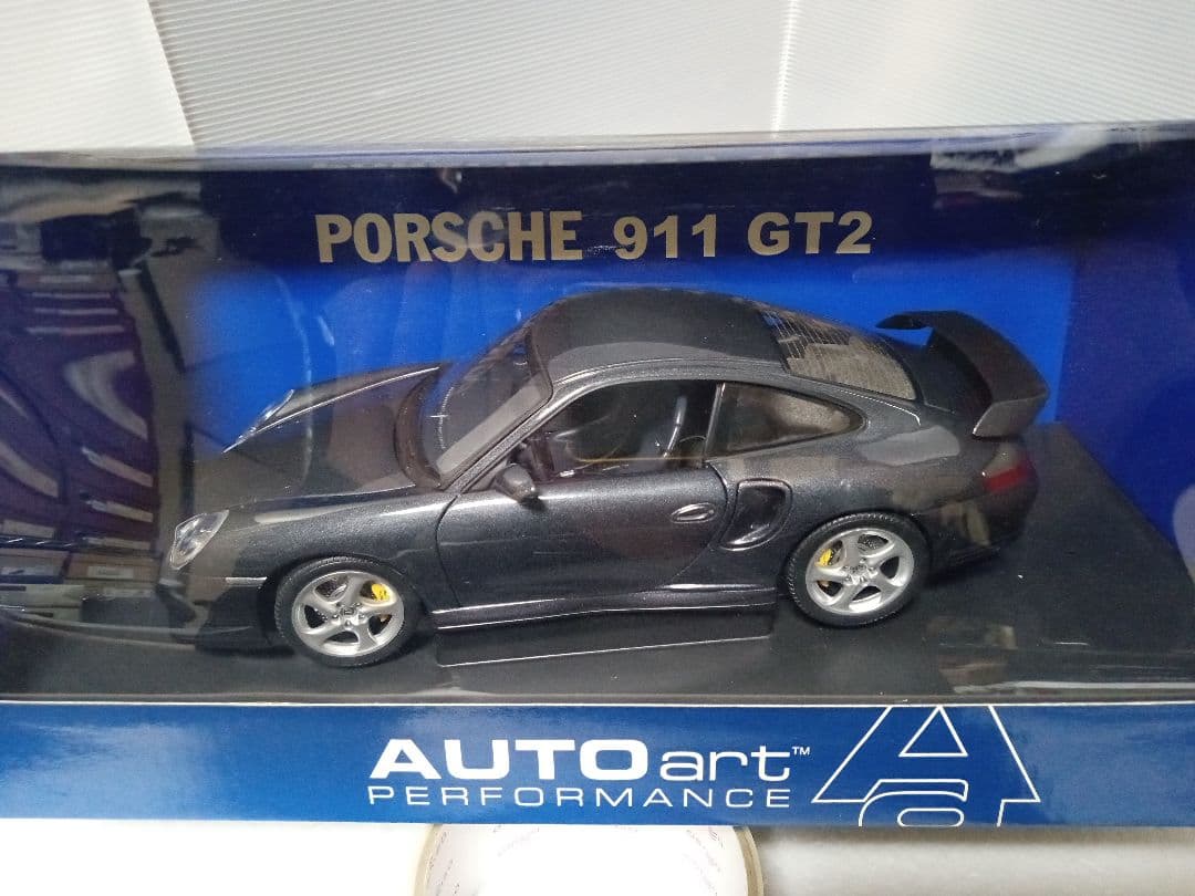 オートアート 1/18 ポルシェ911 996 GT2 2002 オートアート 1/18 ポルシェ911 996 GT2 2002