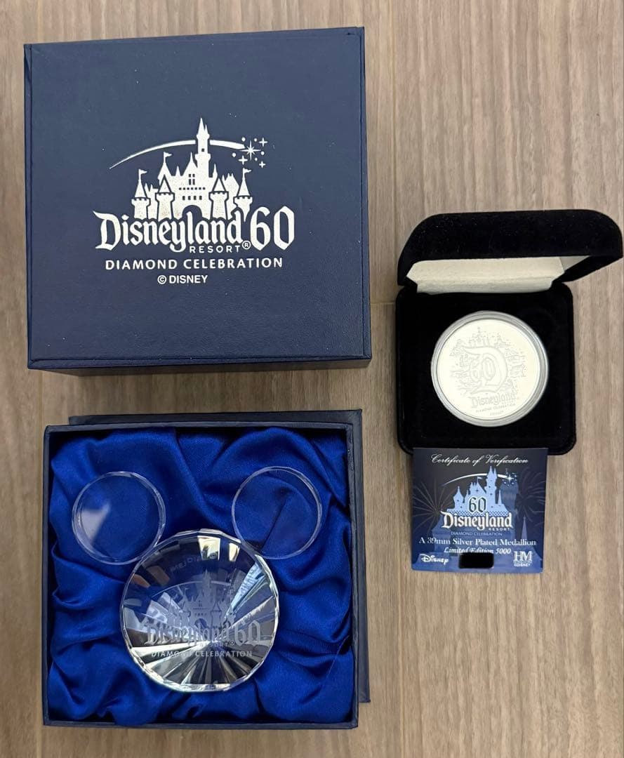 60th Disneyland Diamond Celebrationメダル DLR DISNEYLAND PIECE OF HISTORY-60TH ANNIV DIAMOND CELEBRATION LE