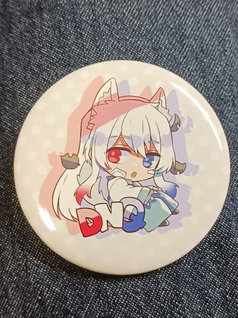 カラフルピーチどぬく缶バッチ初期ビジュ - メルカリ