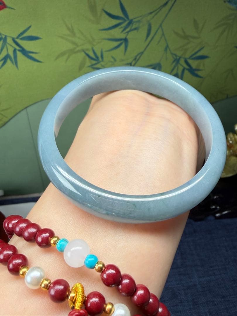 レア物❤️完美品‼️天然本翡翠 希少色・グレー✖️淡い紫の紺色