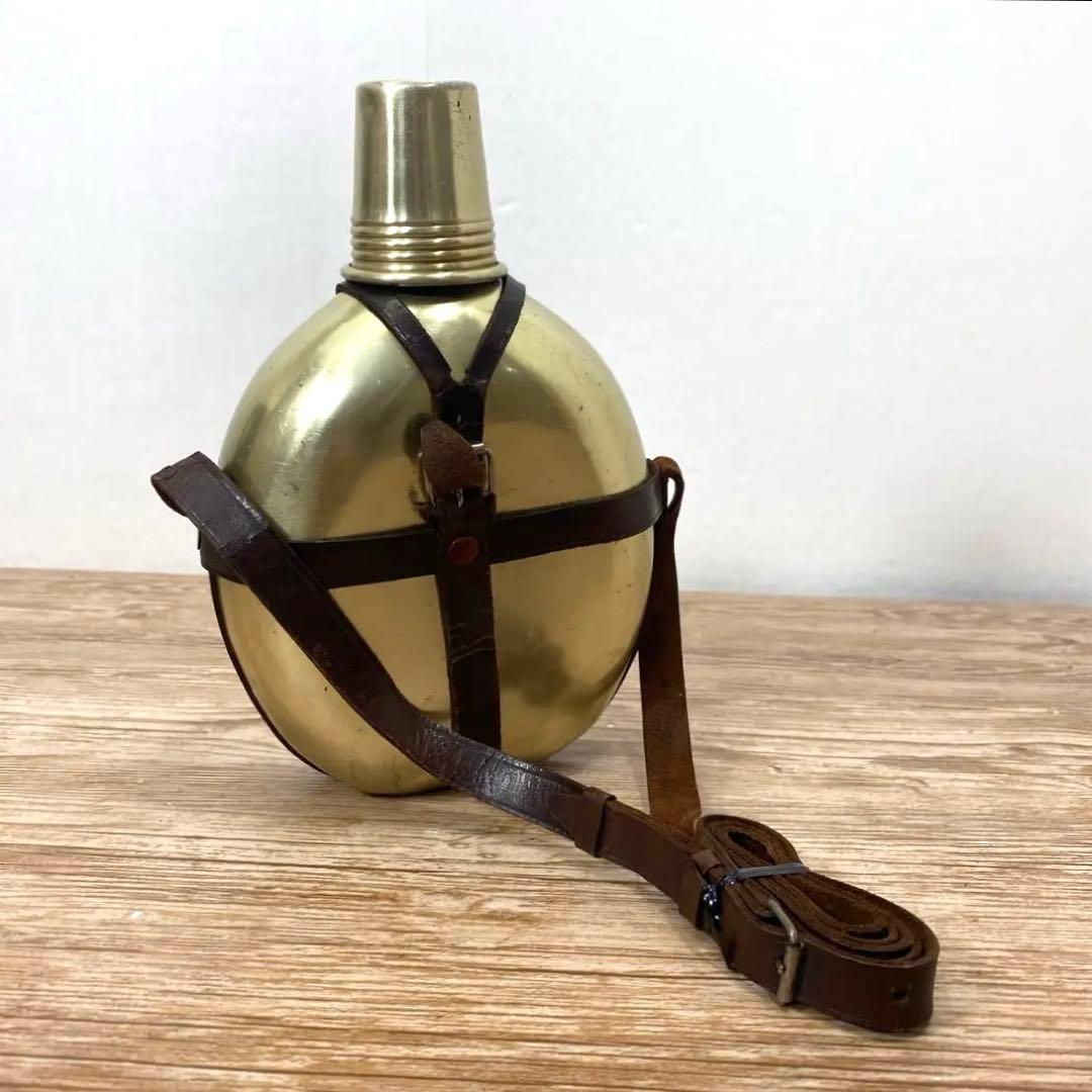 古いアルミ製 水筒 旧日本軍 当時物 昭和レトロ 日本軍 - メルカリ