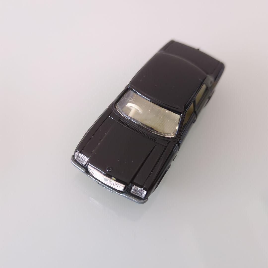黒箱 トミカ トヨタセンチュリー 色指定箱 - メルカリ